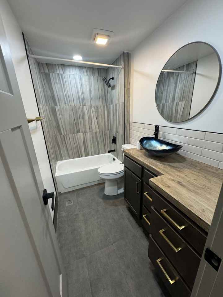 534 Lee Street - Photo 3 of 7