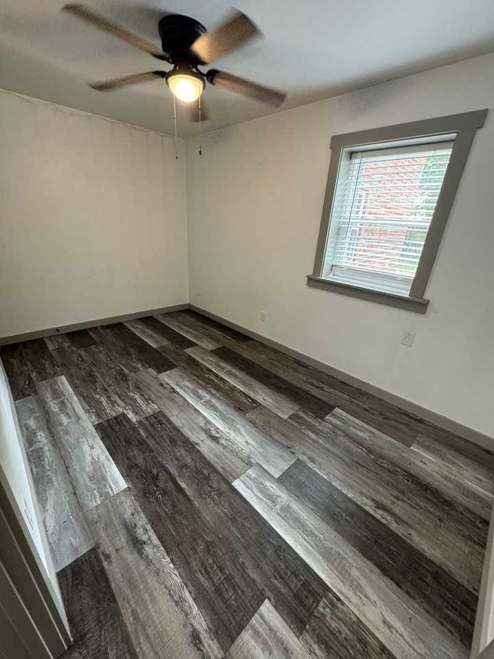 534 Lee Street - Photo 5 of 7