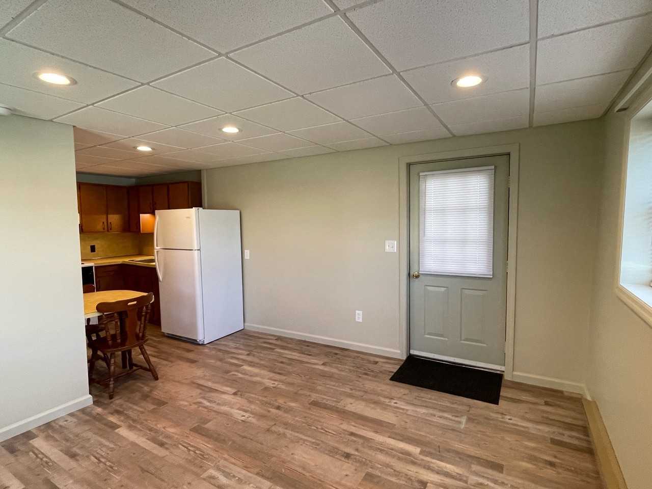 101 South Market Street - Photo 7 of 12