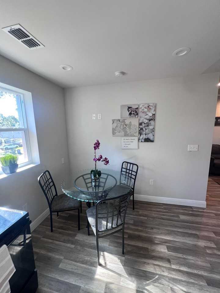 E 26th Ave - Photo 3 of 6