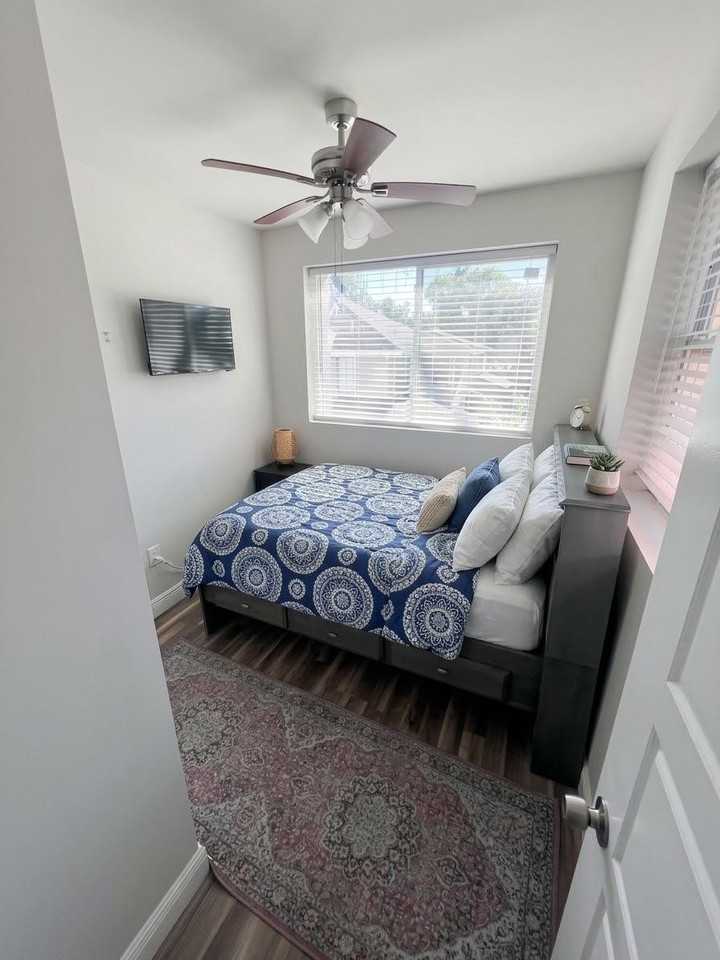 E 26th Ave - Photo 6 of 6