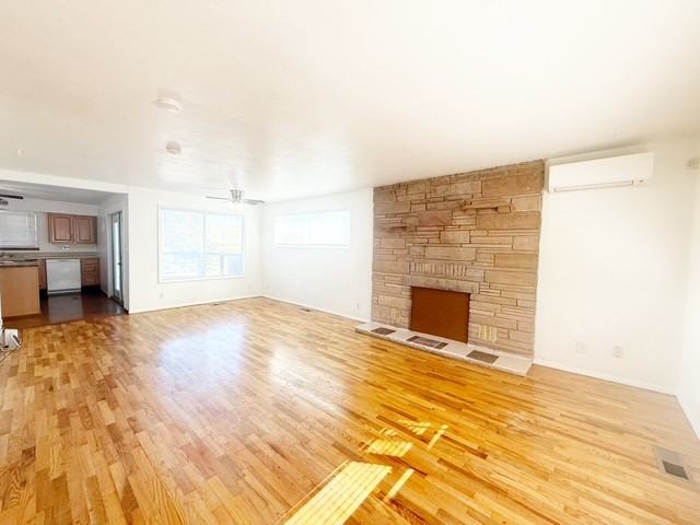 120 N Cambrian Ave #1 - Photo 4 of 30