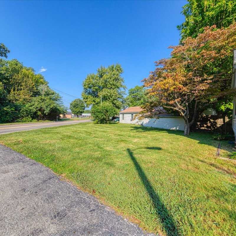 4103 Carson Ave - Photo 4 of 27