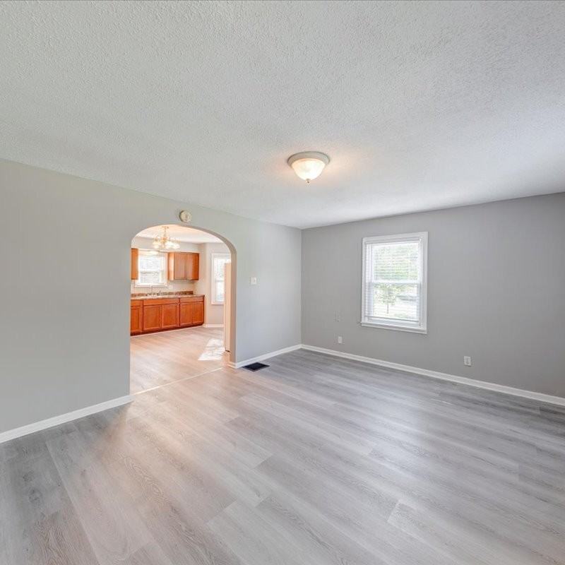 4103 Carson Ave - Photo 7 of 27