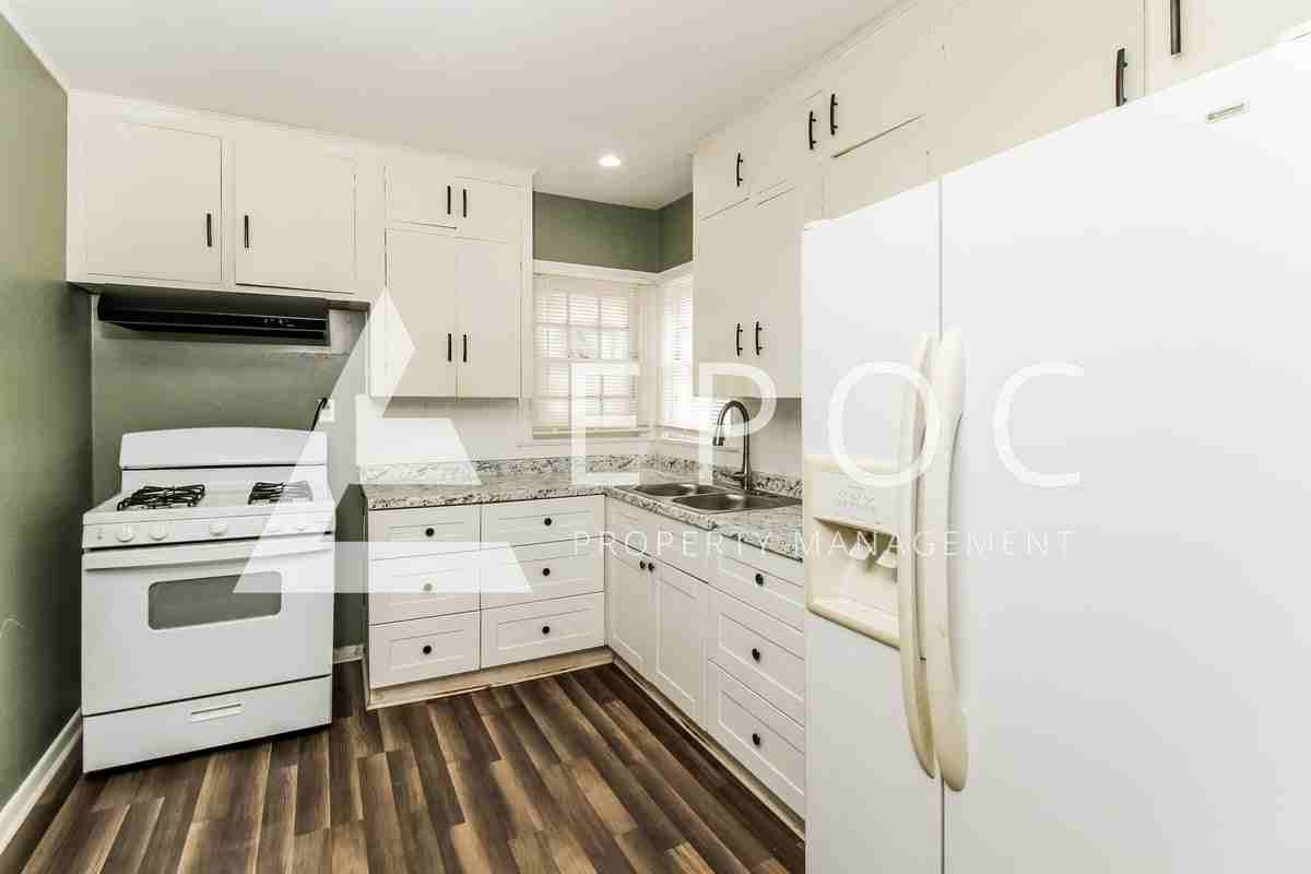 2515 Bridwell St - Photo 3 of 15