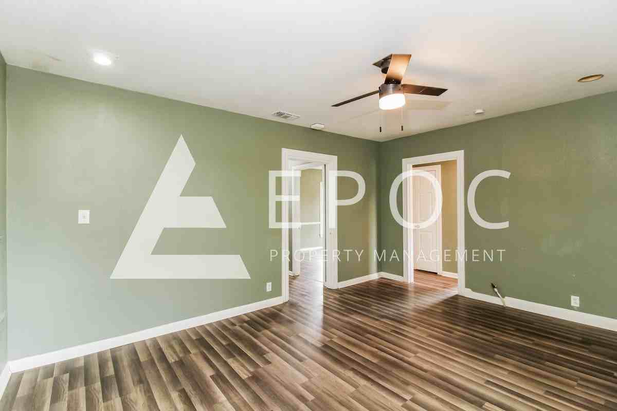 2515 Bridwell St - Photo 5 of 15