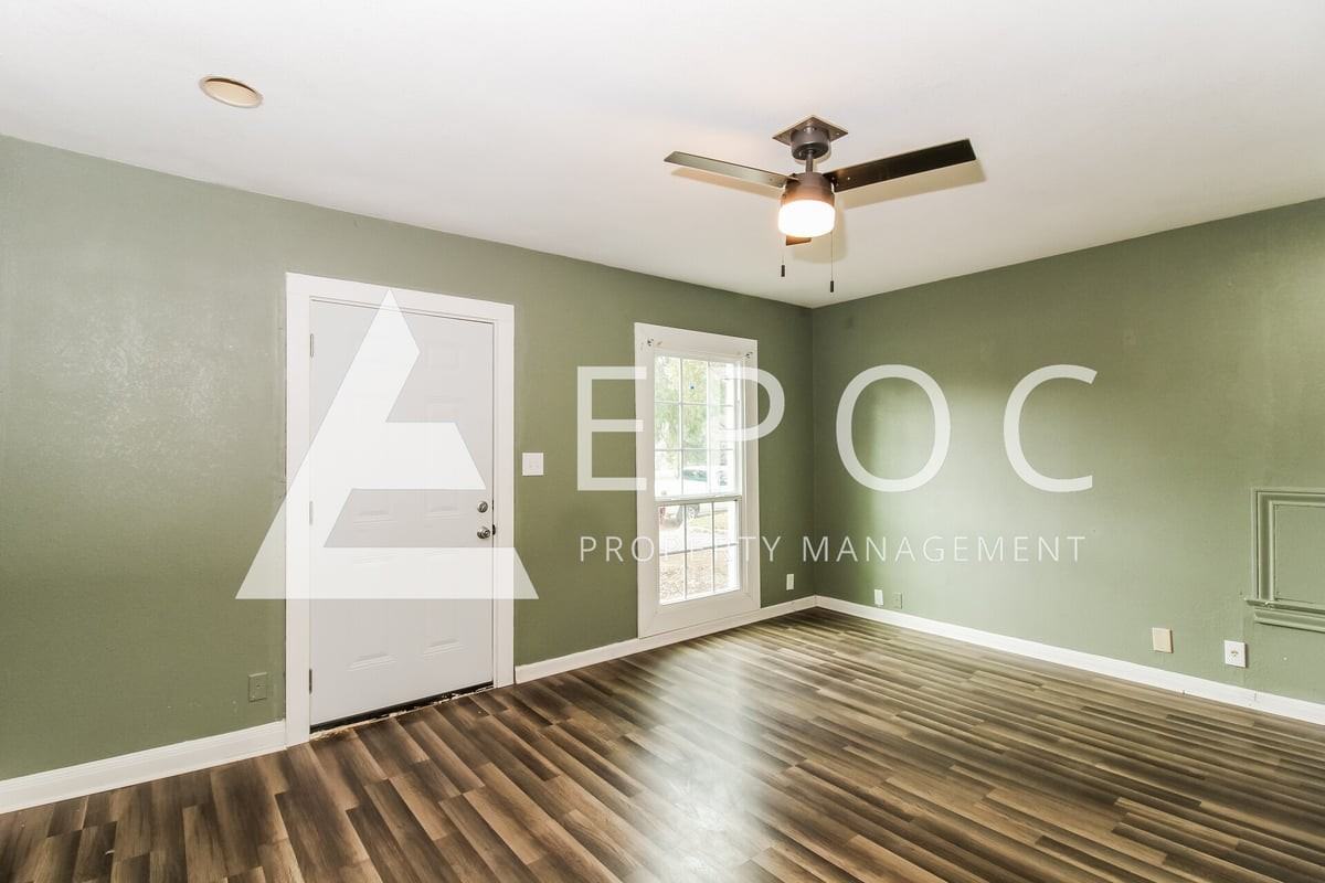 2515 Bridwell St - Photo 6 of 15