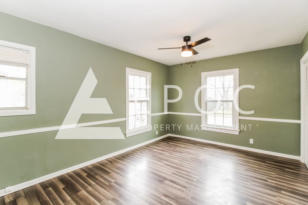2515 Bridwell St - Photo 7 of 15