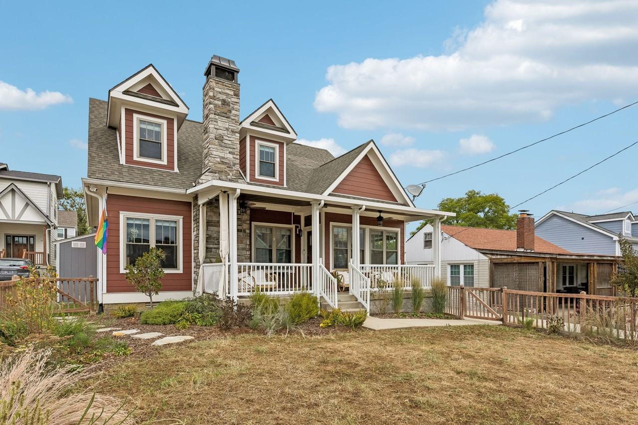 1073 Zophi St - Photo 2 of 49