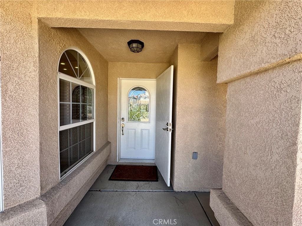 18015 Wildwood Dr - Photo 5 of 31
