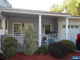 featured image of 99 Forest Ave