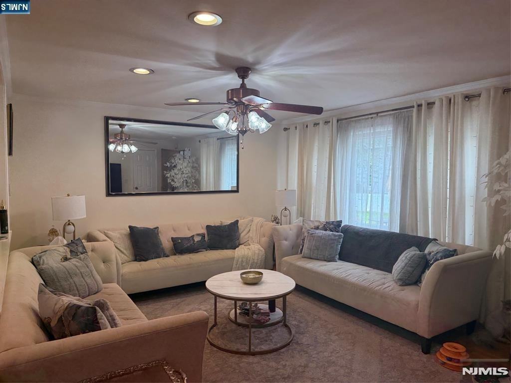 99 Forest Ave - Photo 2 of 12