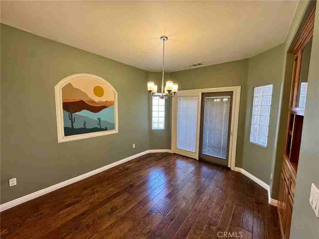 13880 Evergreen Ln - Photo 7 of 28