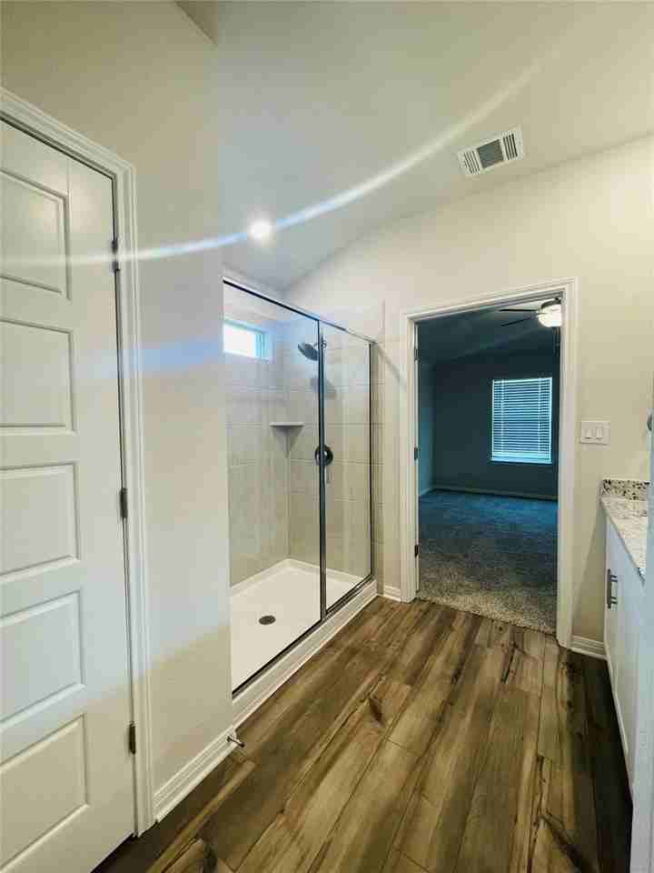 13724 Heartland Dr - Photo 3 of 20