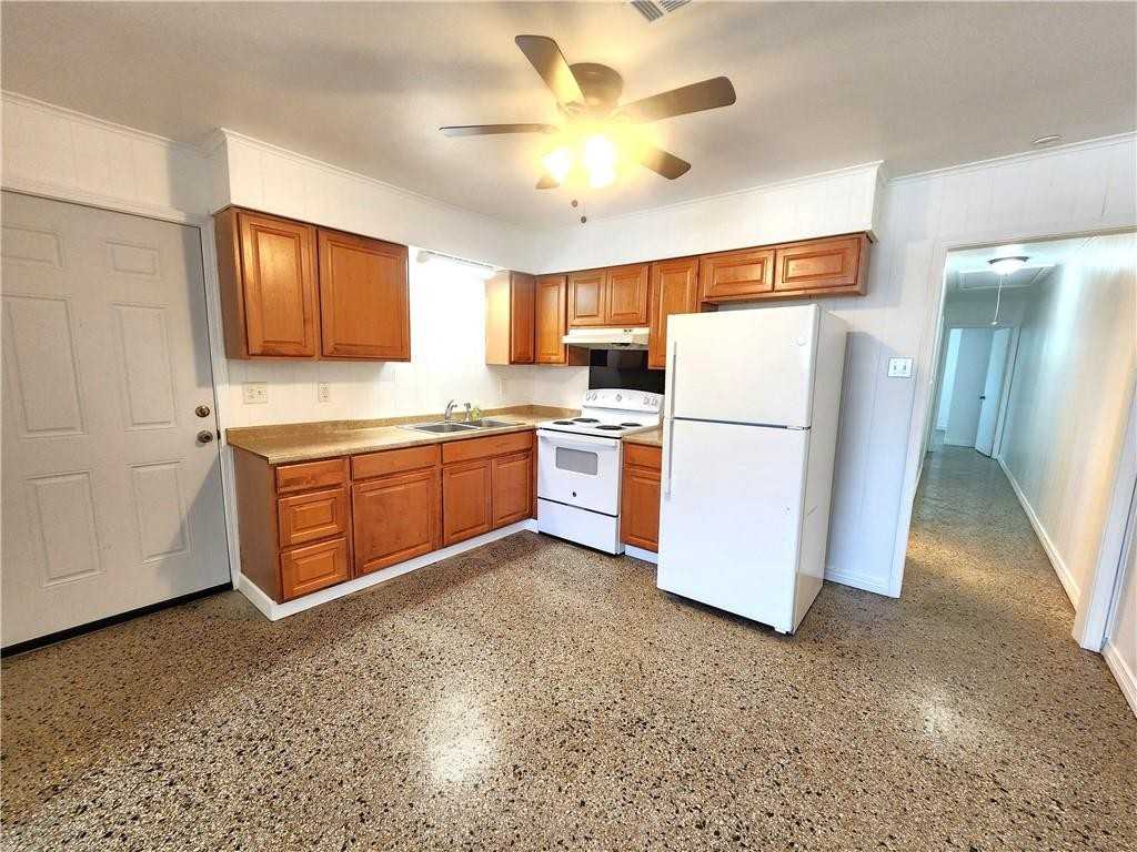 116 Kappa St ##A - Photo 6 of 16