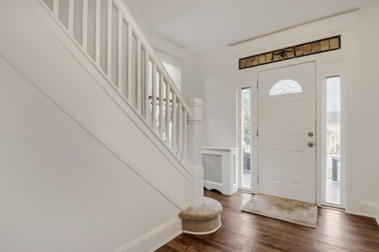 3513 Kenyon Ave - Photo 3 of 17