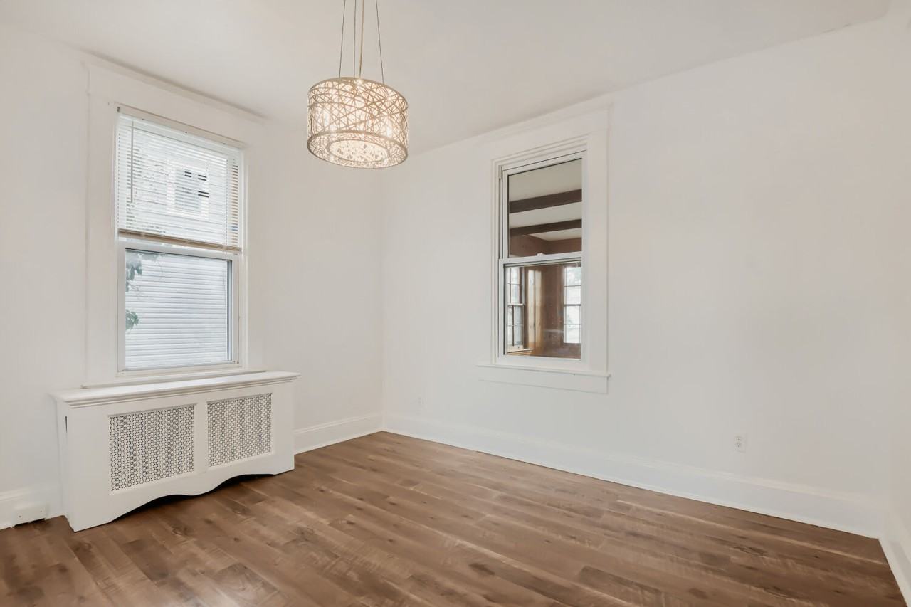 3513 Kenyon Ave - Photo 4 of 17