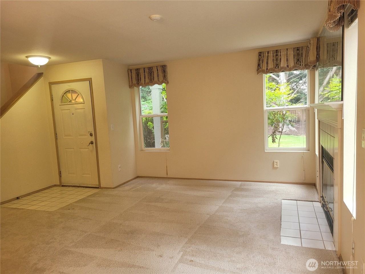 5004 168th St Sw - Photo 4 of 24