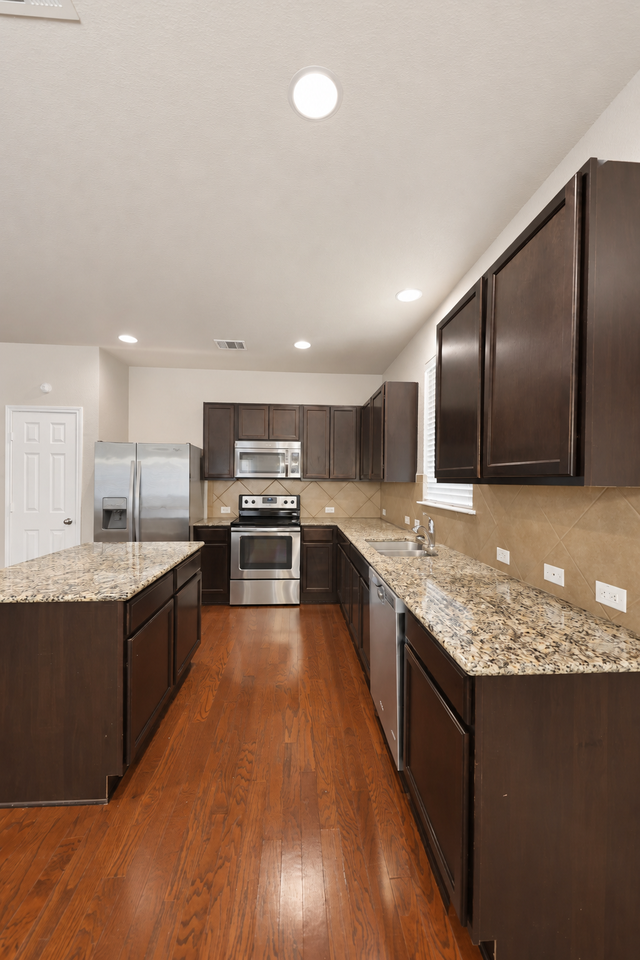 302 W Orion Dr - Photo 5 of 22
