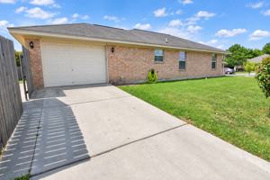 featured image of 900 Concho St
