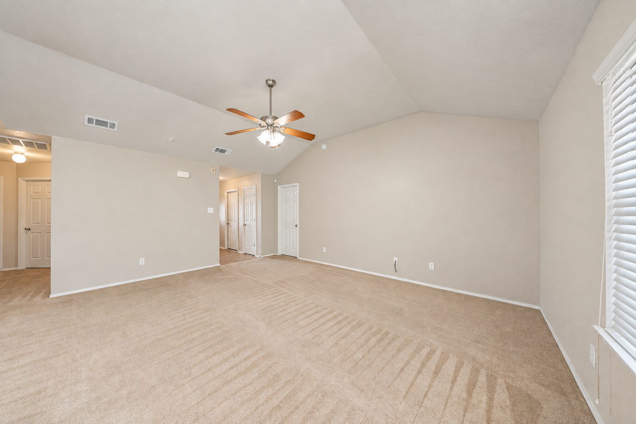 1123 Marlee Cir - Photo 7 of 21
