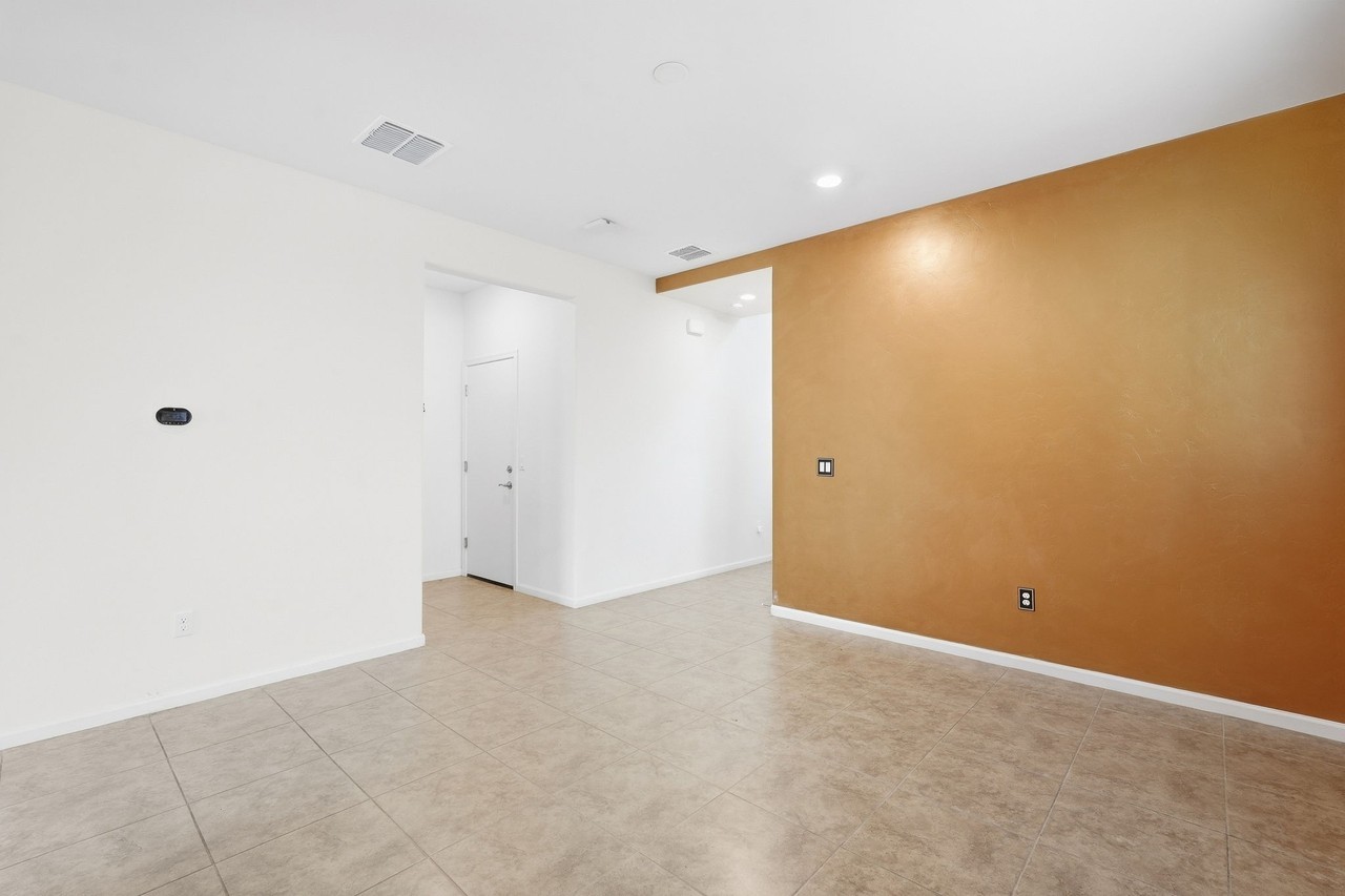 937 W Calle Tronco Seco - Photo 5 of 47
