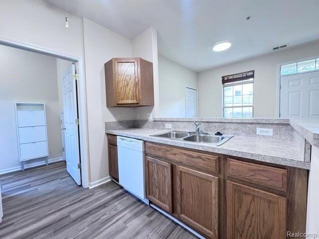 488 Village Dr - Photo 5 of 21