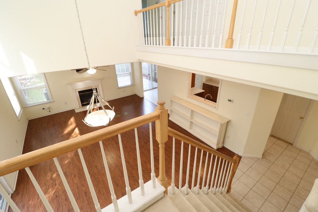 10448 Neland St - Photo 6 of 40