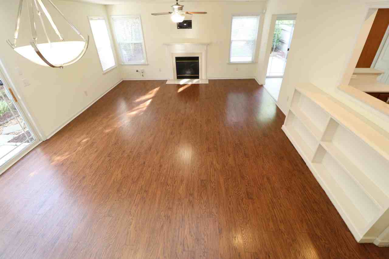 10448 Neland St - Photo 7 of 40