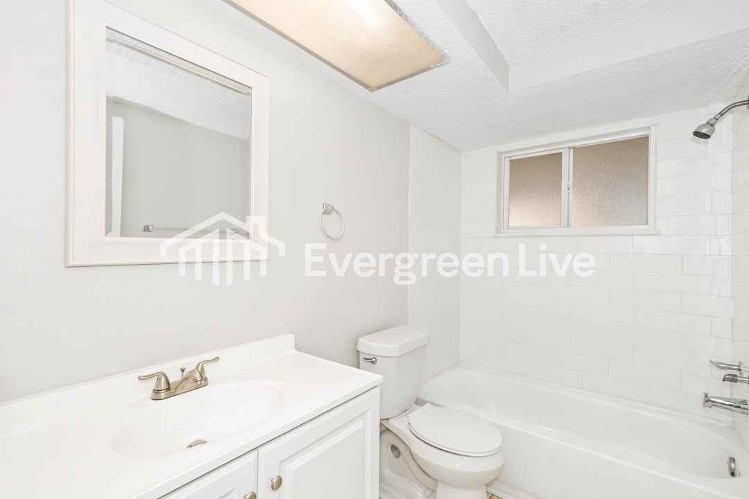 7731 Seashore Dr - Photo 2 of 15