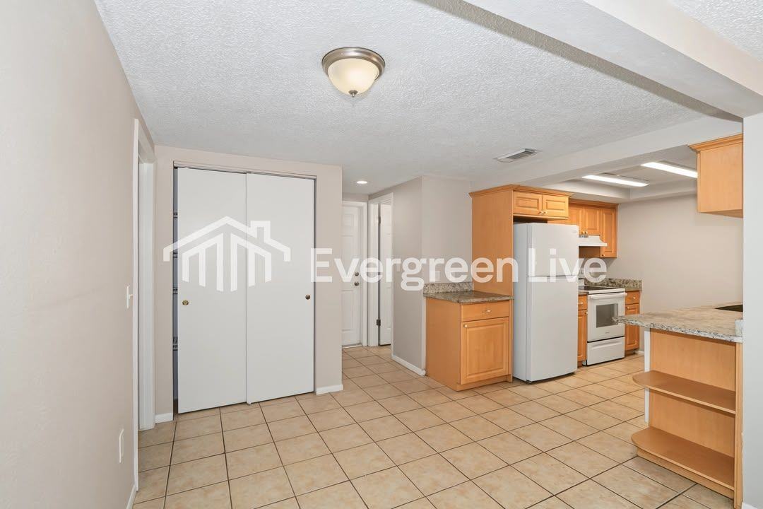 7731 Seashore Dr - Photo 6 of 15