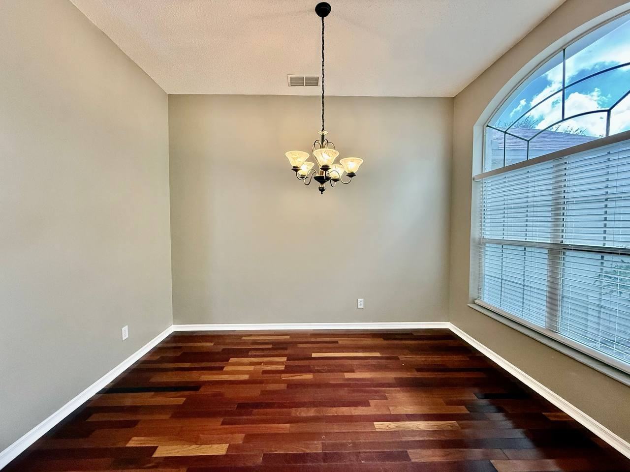 19021 Weatherstone Dr - Photo 6 of 50