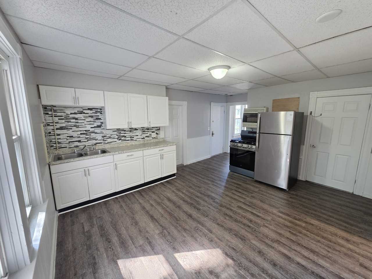 501 Bernon St - Photo 6 of 16