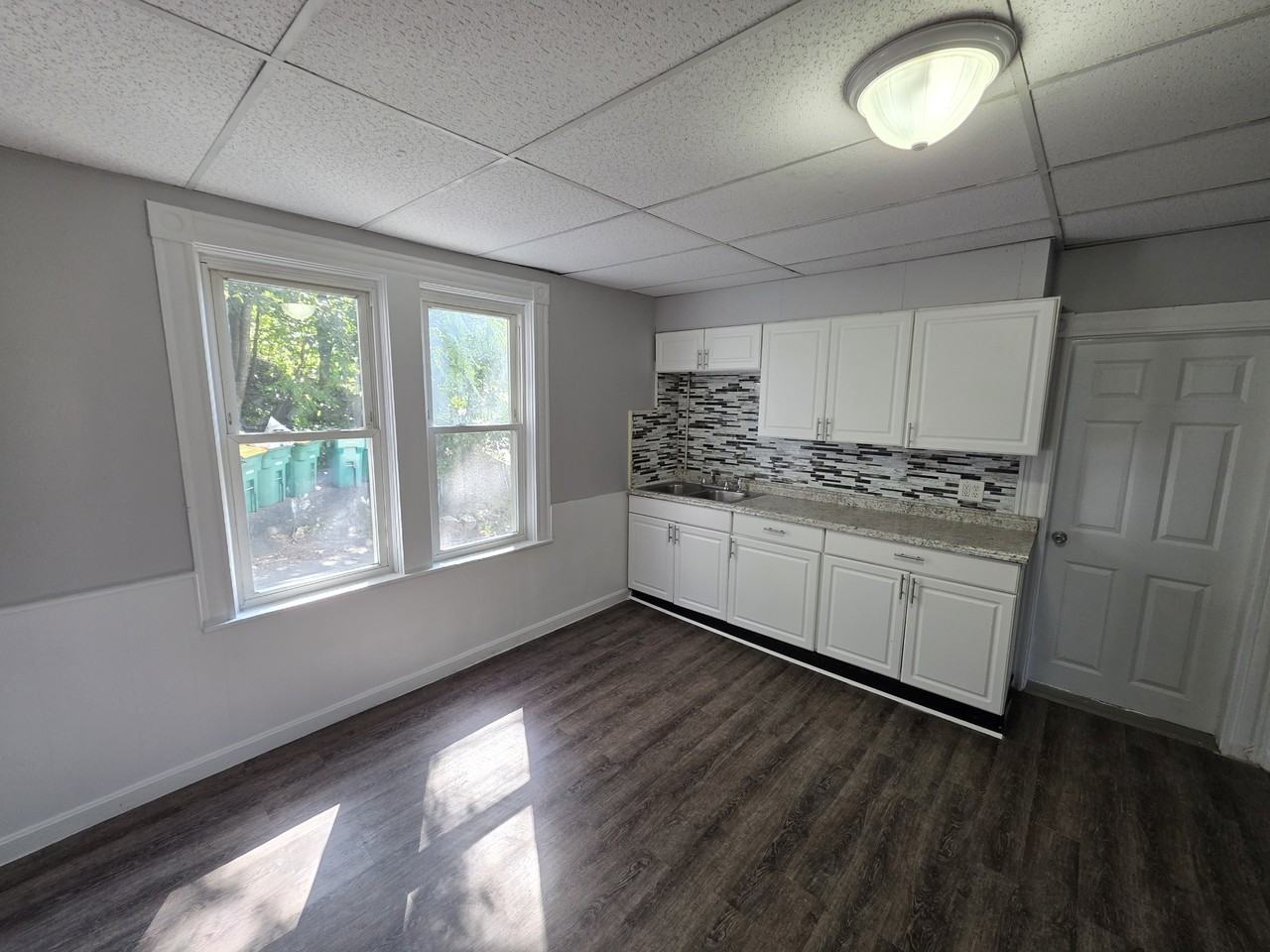 501 Bernon St - Photo 7 of 16