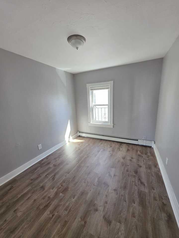 55 John St - Photo 7 of 11