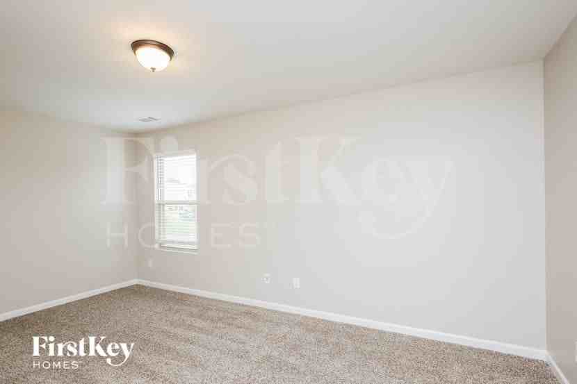 704 Nonsuch Ct - Photo 7 of 15