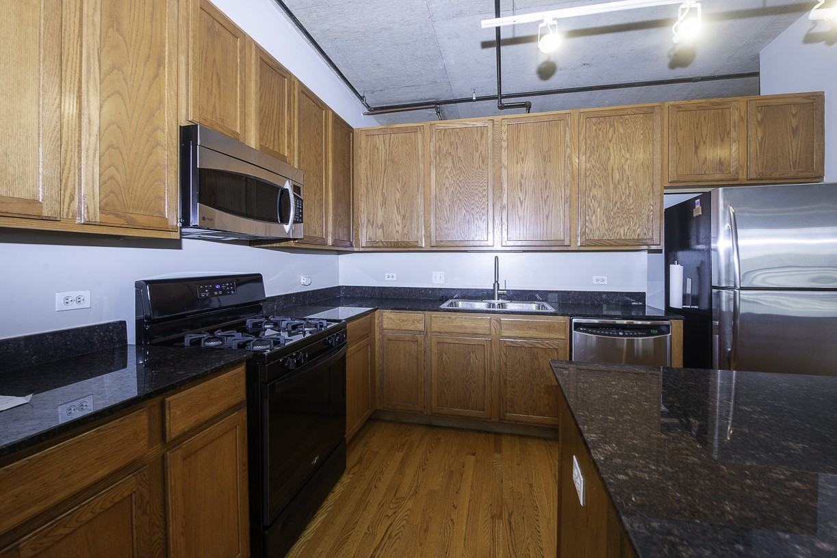 520 S State St #506 - Photo 4 of 30