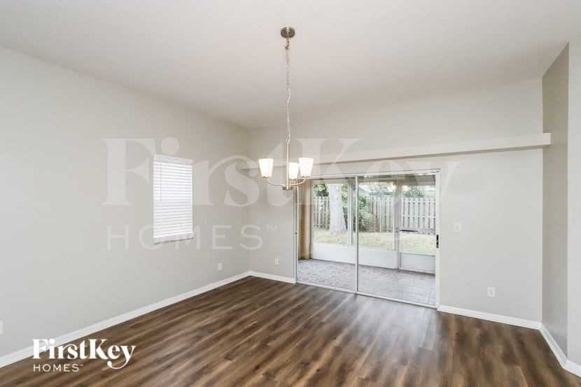 224 Crystal Lake Rd - Photo 6 of 15