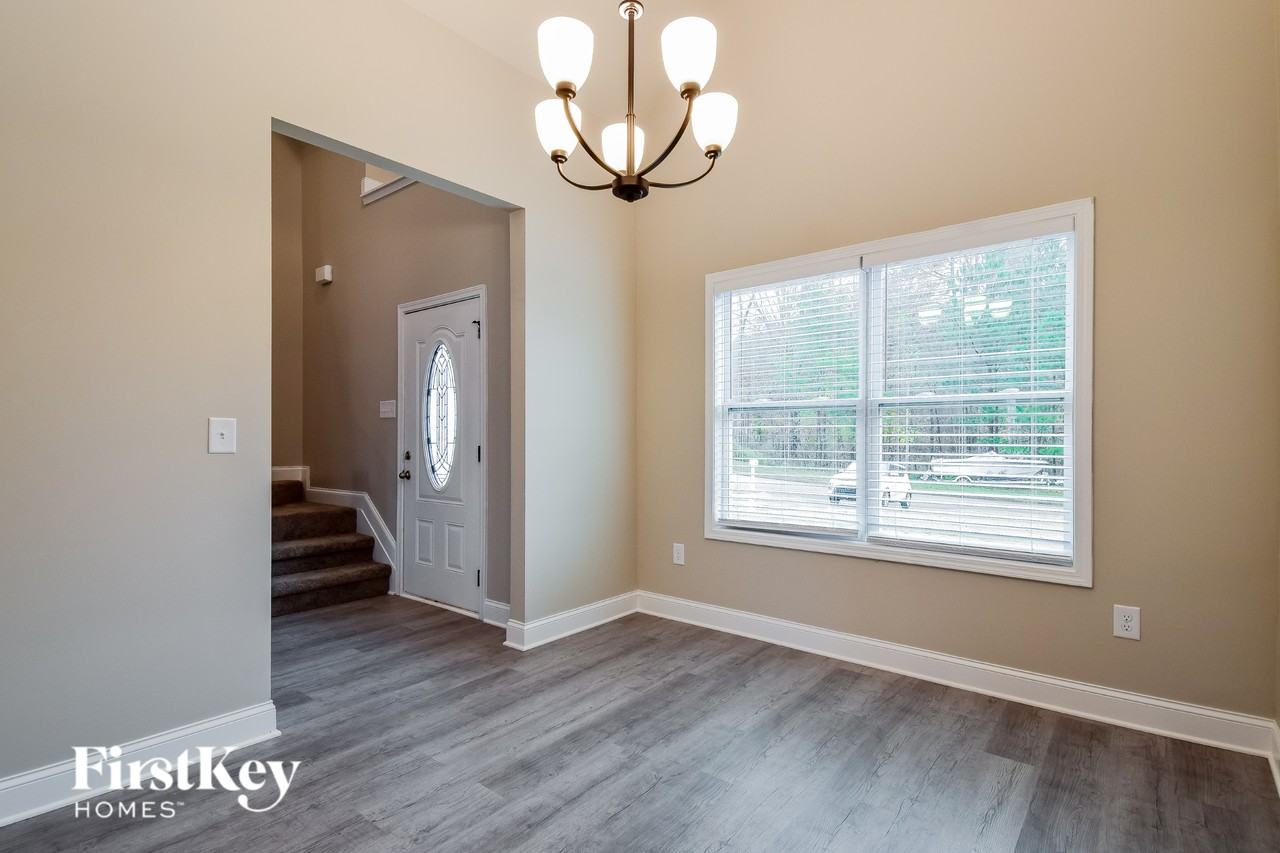 341 Cranbrooke Dr - Photo 5 of 15
