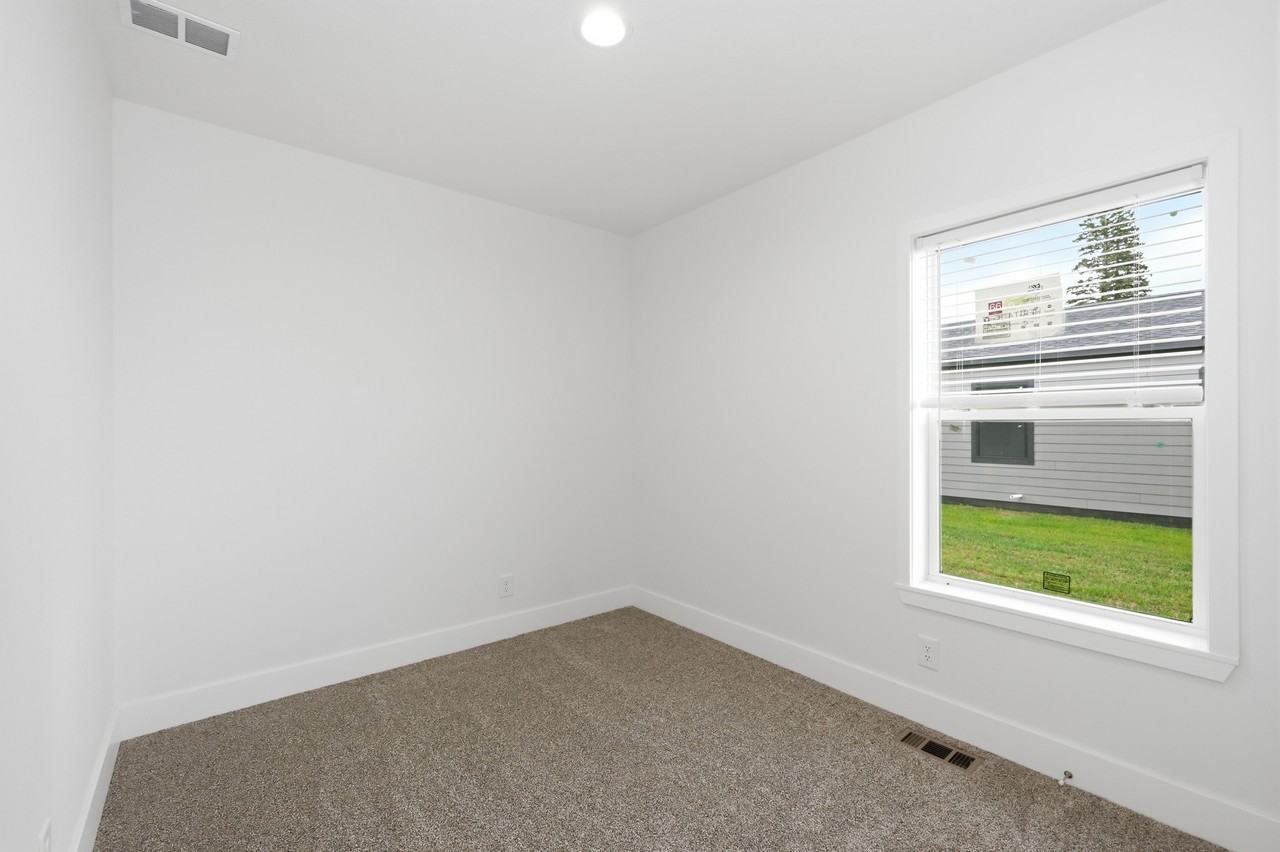 6314 Tower Ave - Photo 6 of 18