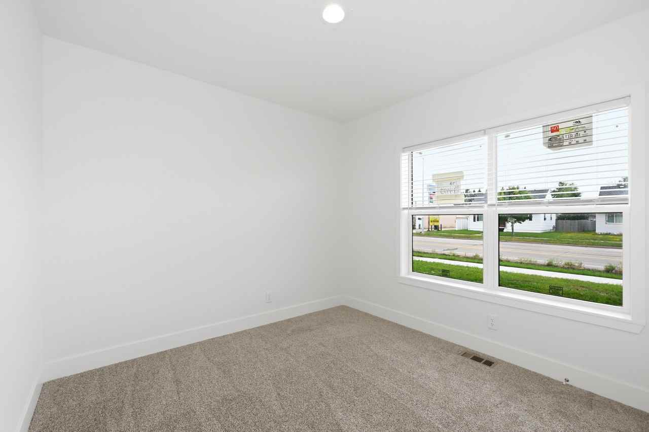 6314 Tower Ave - Photo 7 of 18