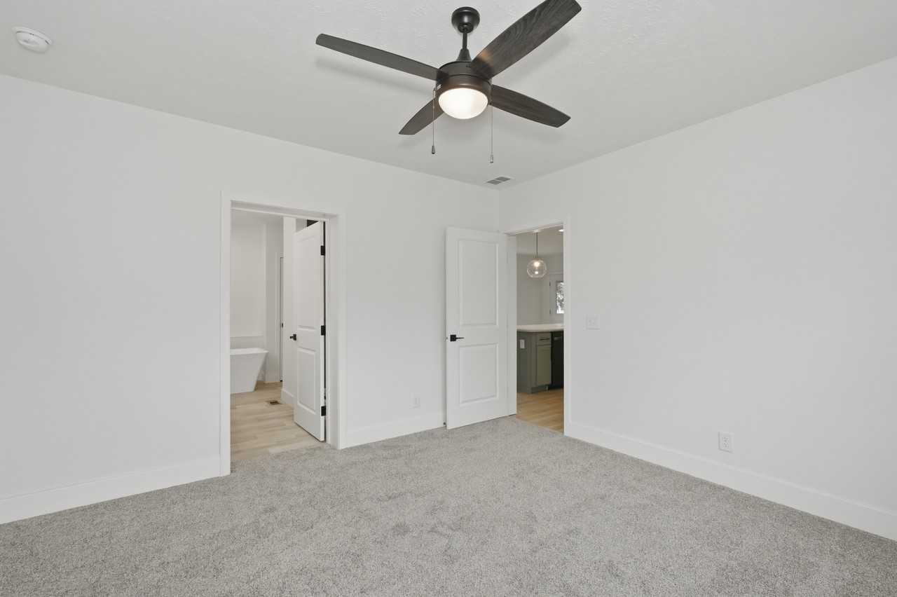 6318 Tower Ave - Photo 6 of 18