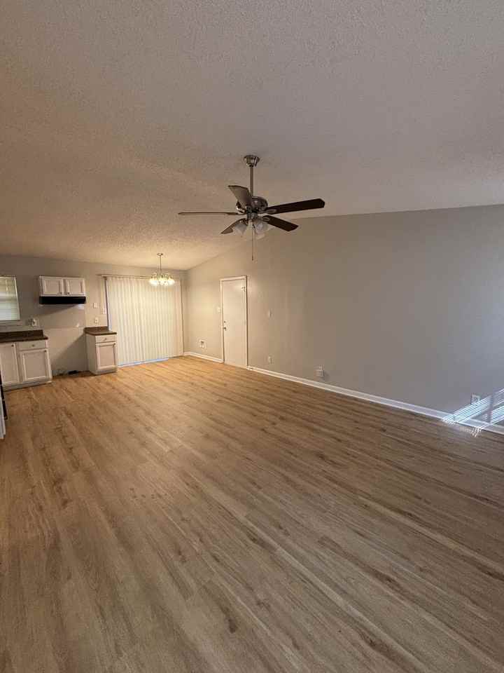 56 Meadowlark Dr - Photo 3 of 16