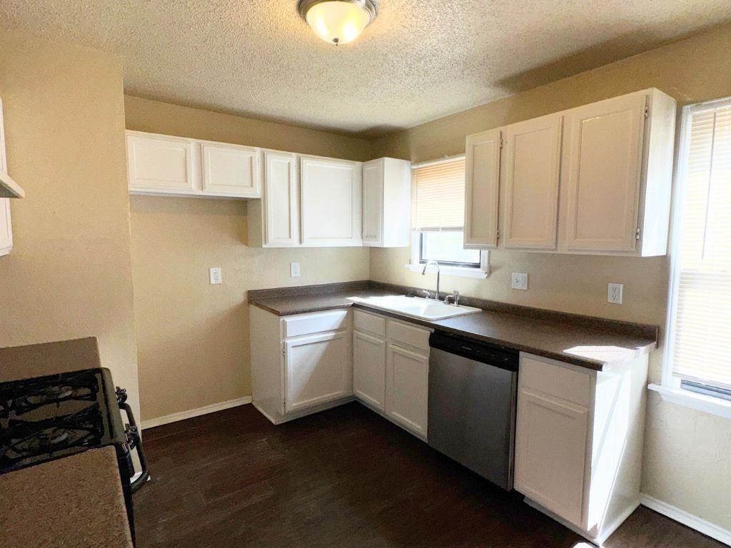 4108 Se 25th St - Photo 6 of 16