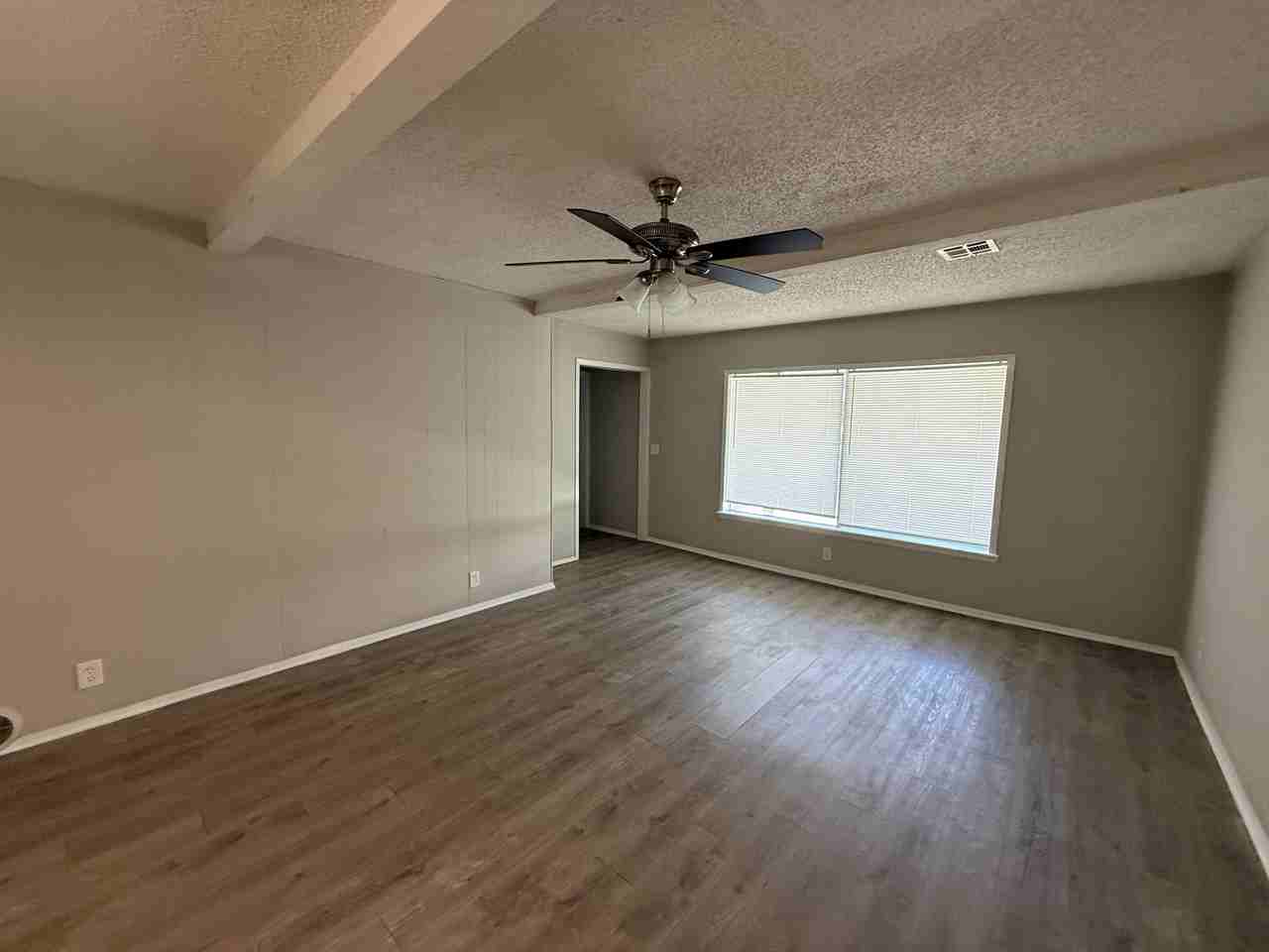 15561 S 292nd East Ave - Photo 6 of 19