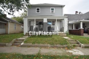 1362 S Sheffield Ave - Photo 1 of 1
