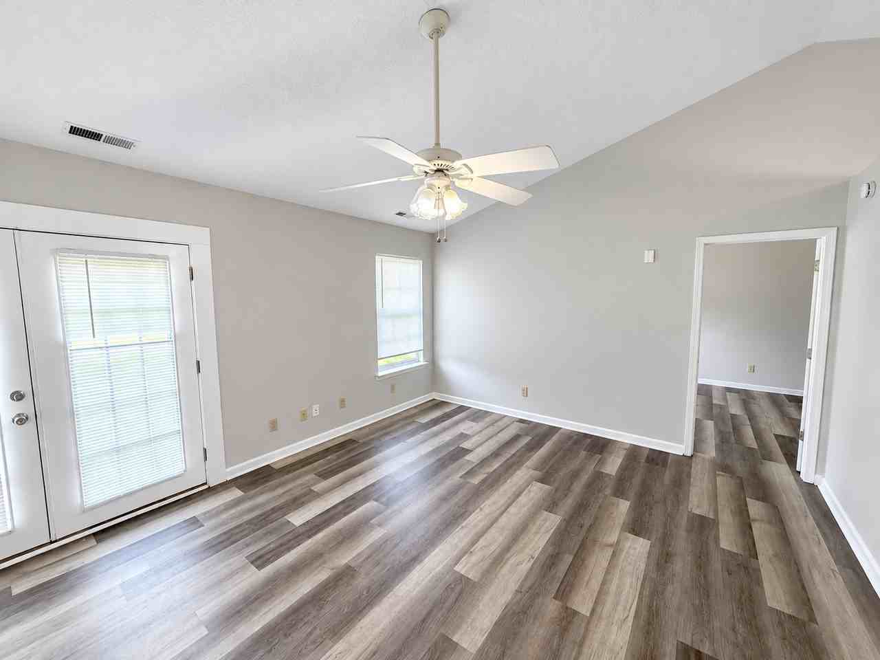 6830 Medallion Dr - Photo 7 of 21