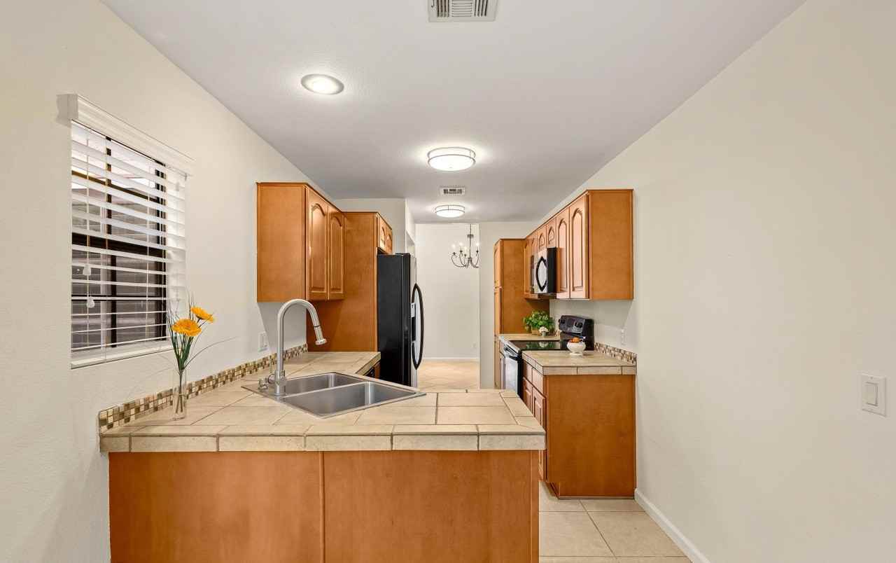 6435 N Tierra De Las Catalinas - Photo 5 of 23
