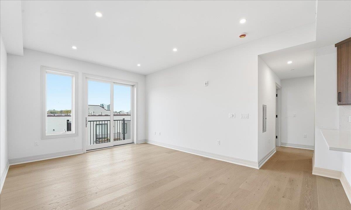 921 Madison St - Photo 7 of 19