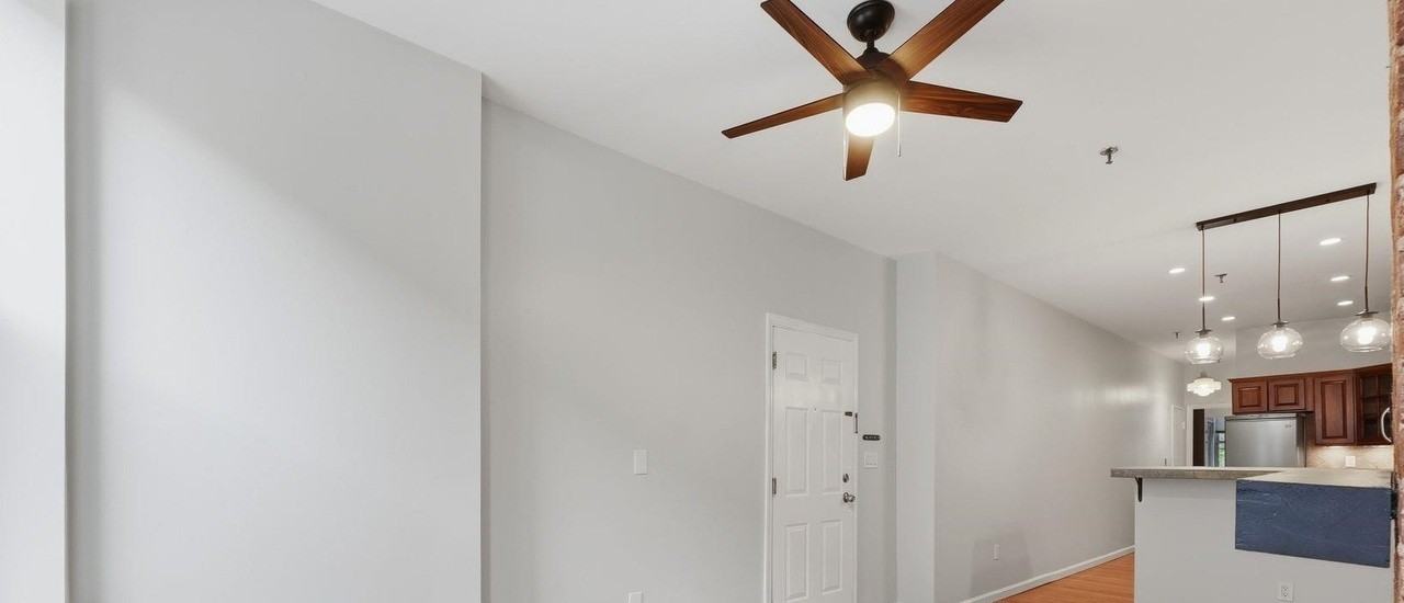 218 Willow Ave - Photo 6 of 16
